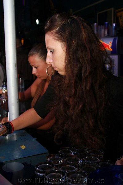 DJane_Elite_2K10_Skumi_023.JPG