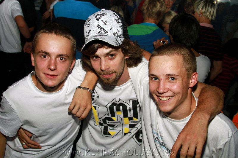 DJane_Elite_2K10_Skumi_029.JPG