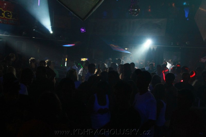 DJane_Elite_2K10_Skumi_077.JPG