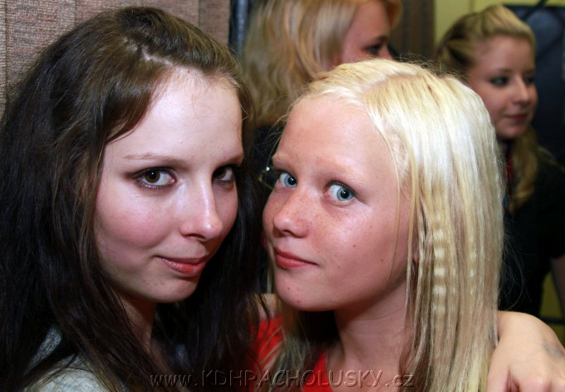 DJane_Elite_2K10_Skumi_086.JPG