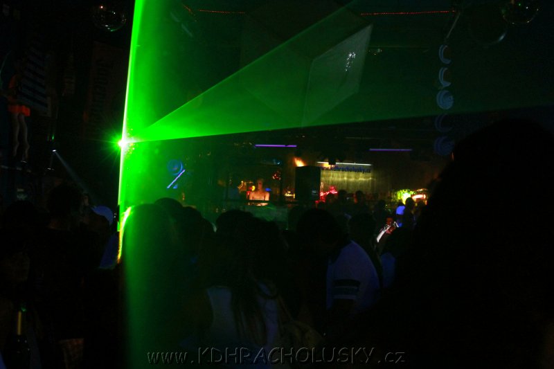 DJane_Elite_2K10_Skumi_110.JPG